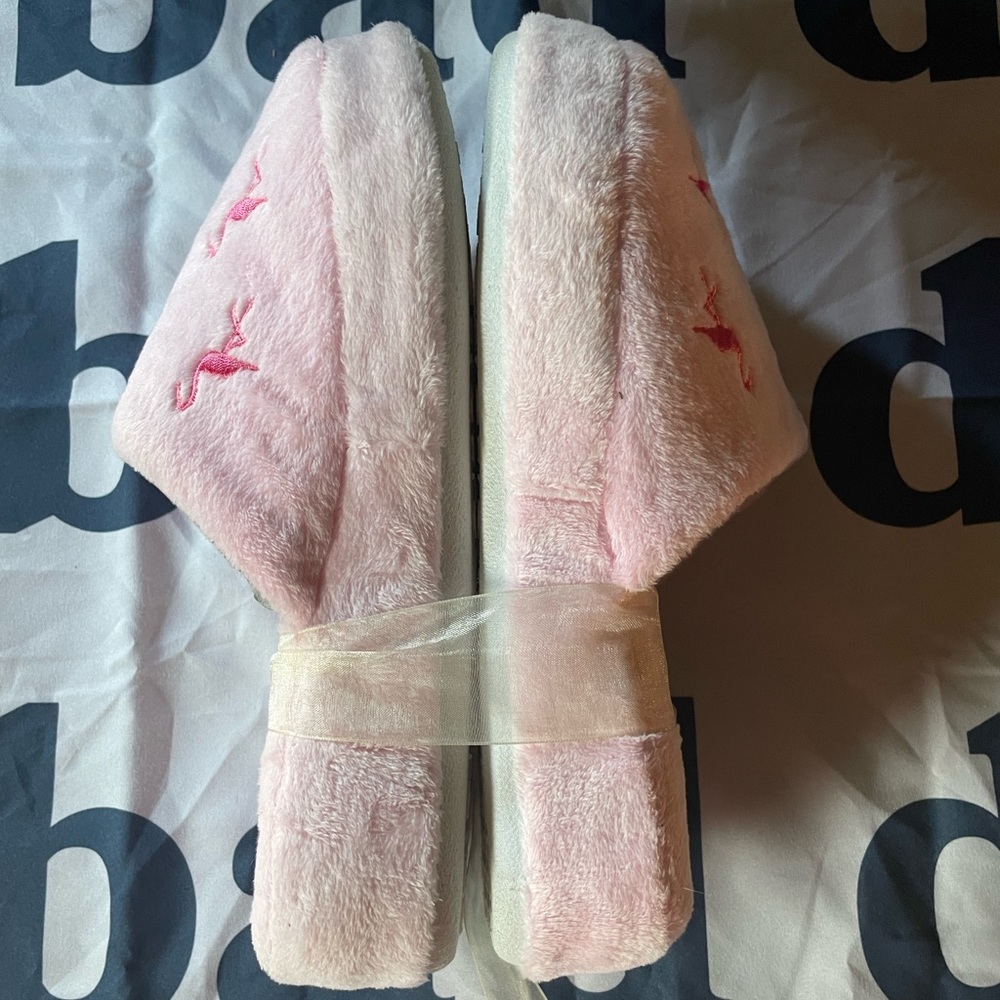 NWOT FLAMINGO 🦩🦩PINK SLIPPERS. - Picture 3 of 3
